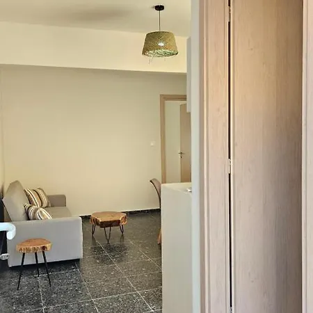 Artemis Cozy Apartment *